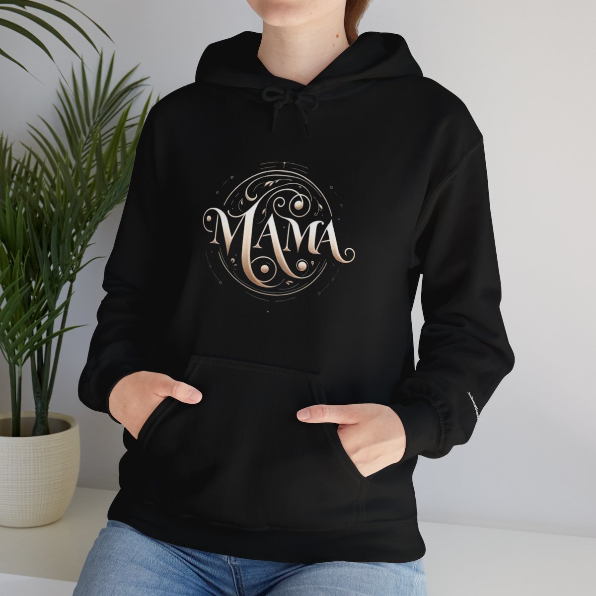 MAMA Unisex Heavy Blend™ Hooded Sweatshirt with Children Names on Sleeve